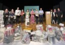 Clubes de mães recebem kits de artesanato e equipamentos para atividades