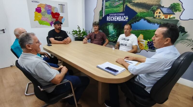 Reichembach recebe lideranças de Nova Concórdia