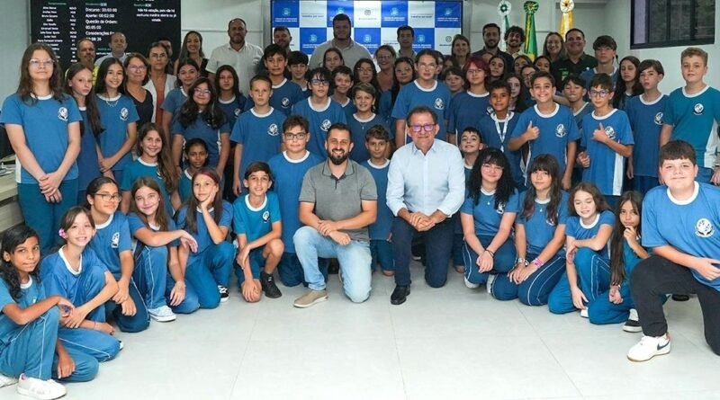 Colégio Suplicy celebra 70 anos com homenagem da Câmara de Beltrão