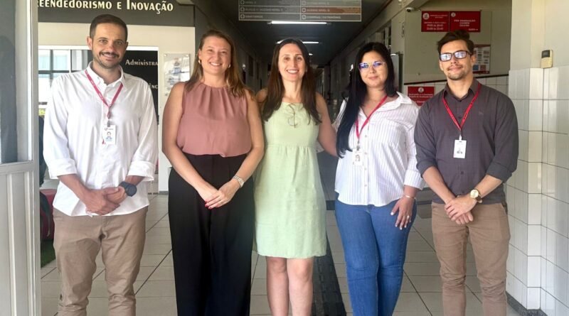 Câmara de Beltrão homenageia Projeto Transformar da Unipar