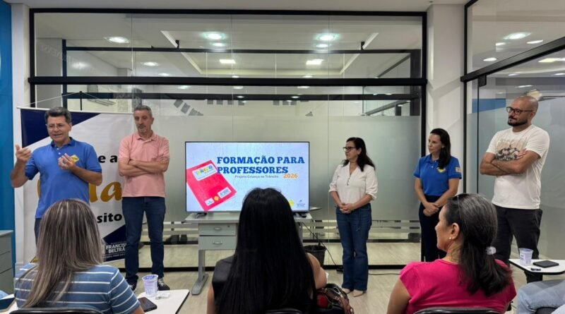 Professores participam de capacitação sobre educação no trânsito em Beltrão