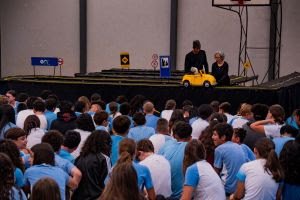 Espetáculo infanto-juvenil Pé na Estrada chega a Ampére