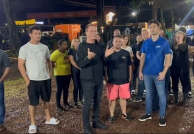 Pedron se reúne com expositores e organizadores da Expobel após chuva