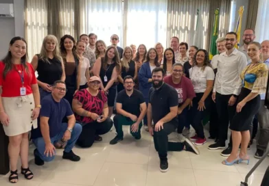 Beltrão empossa 32 novos servidores da Assistência Social