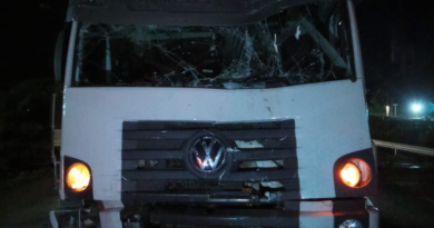 Caminhão de Francisco Beltrão se envolve em colisão com ônibus na PRC-280