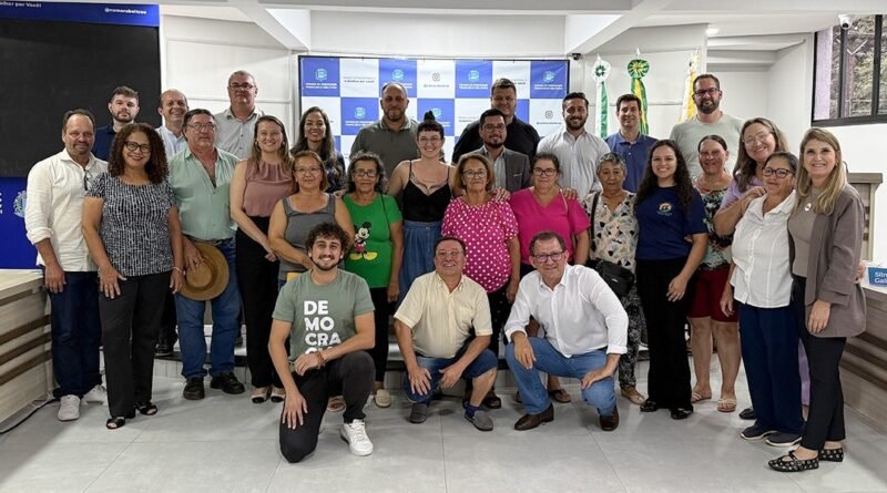 Horta Comunitária da Amarbem é apresentada na Câmara de Beltrão