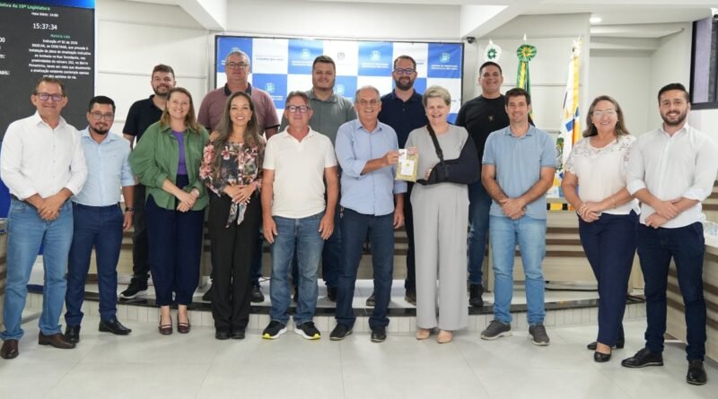 Rotary Integração apresenta na Câmara oProjeto Chá de Marcela