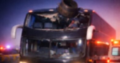 Tambor de freio atinge ônibus na BR-277 e deixa um morto