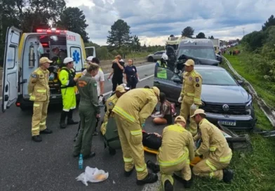 Acidente na BR-277 mata adolescente e deixa feridos