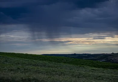 Tempestades voltam ao Paraná neste fim de semana