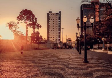 Sábado S do Comércio leva programação gratuita para a população em Francisco Beltrão