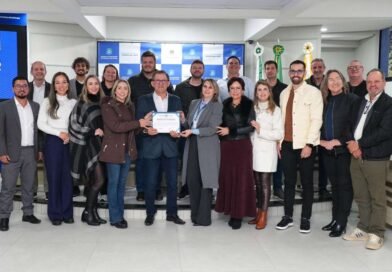 Sensibilizar é agraciado com moção de aplausos