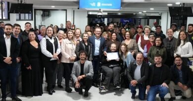 Câmara de Beltrão presta homenagem ao CEEBJA