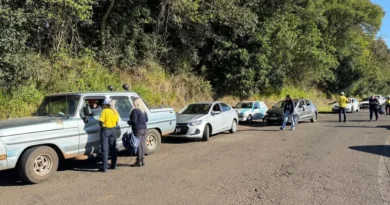 Maio Amarelo reforça conscientização na PR-483 em Beltrão