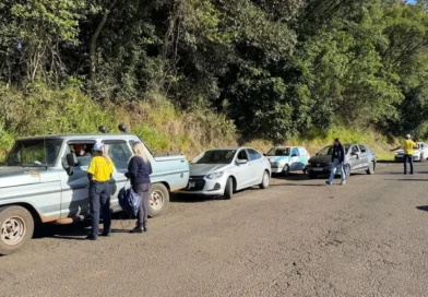 Maio Amarelo reforça conscientização na PR-483 em Beltrão
