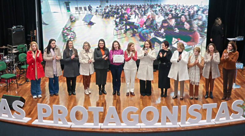 Francisco Beltrão participa da Caravana Paraná Unido pelas Mulheres em Cascavel