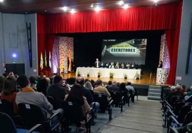 Noite dos Escritores abre inscrições para autores de Francisco Beltrão e região