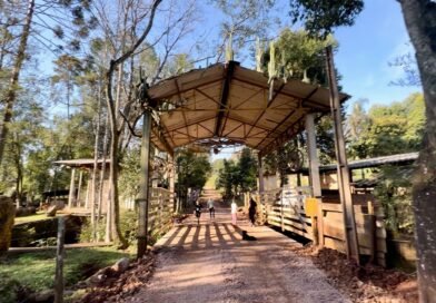 Ponte de concreto é concluída e restabelece ligação entre Linha Hobold e comunidades do interior