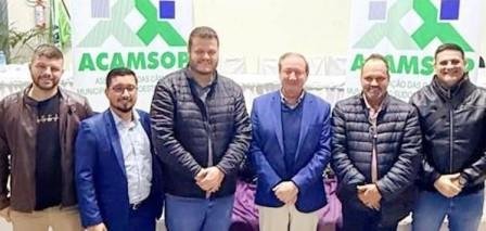 Vereadores de Beltrão prestigiam encontro da Acamsop