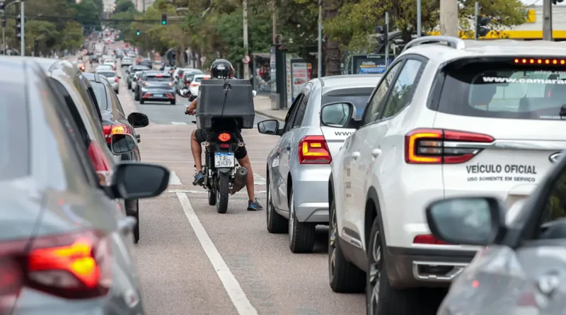 Licenciamento 2026 começa nesta sexta-feira no Paraná