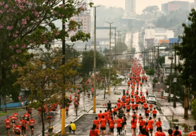 Mais de mil pessoas participam da 2ª Corrida Laranja da Cresol