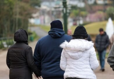 Ciclone extratropical no Sul coloca Paraná em alerta e traz frio