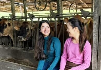 Mãe e filha fortalecem sucessão familiar na produção leiteira